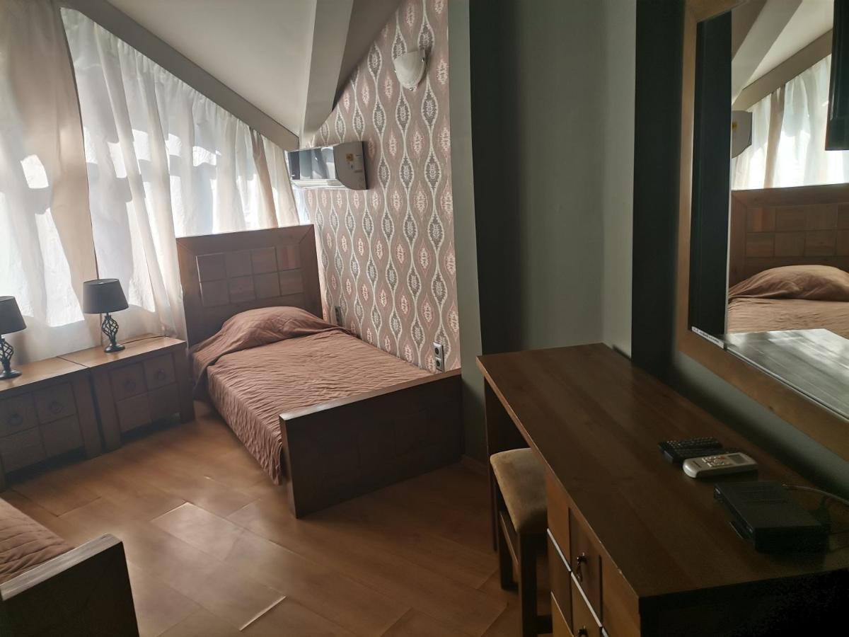 Vival Hotel Vidin Bagian luar foto