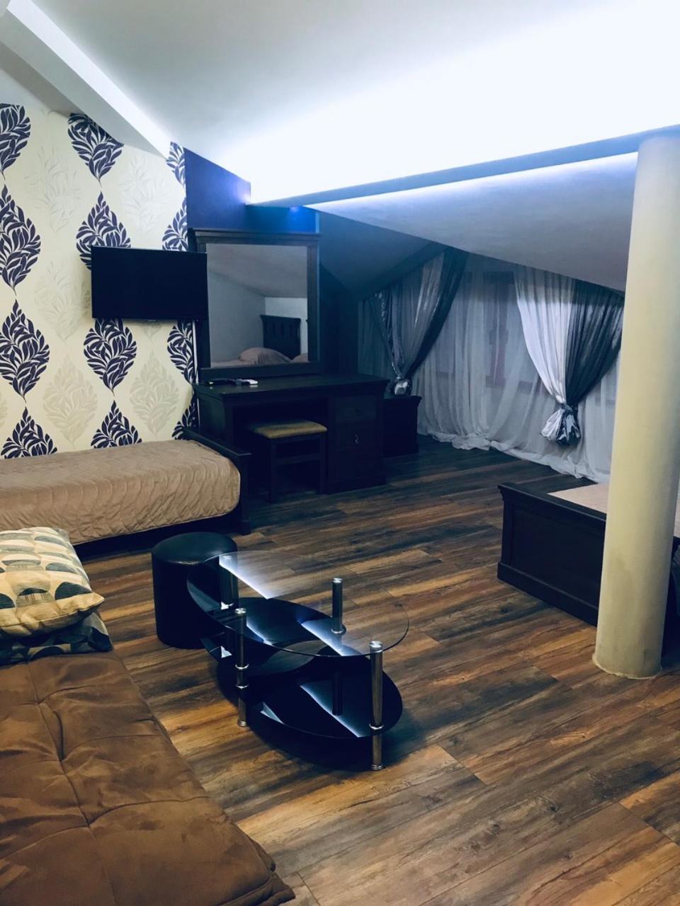 Vival Hotel Vidin Bagian luar foto